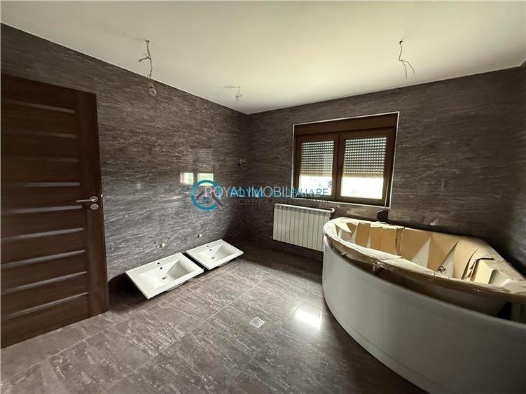 Royal Imobiliare - Vanzare Vila P+1 Bucov