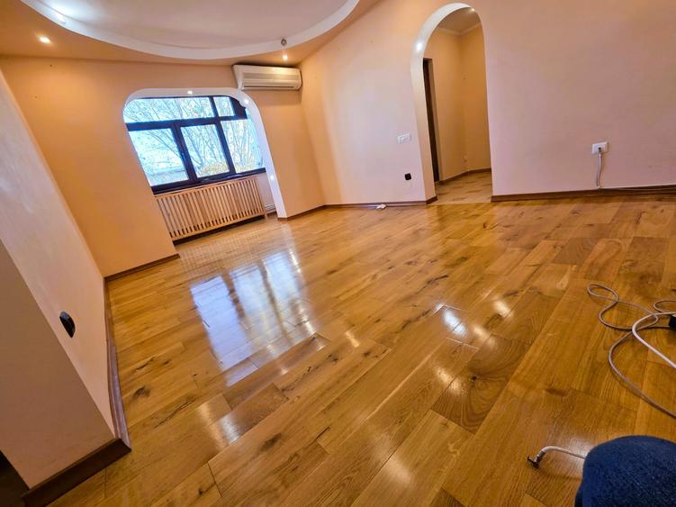 Apartament 3 camere cartier VEST - 64mp