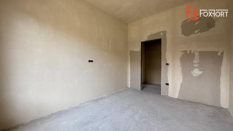 Duplex cu 3 camere si teren de 322 mp, toate utilitatile zona Mosnita Noua