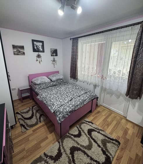 Apartament cu 3 camere, 56 mp, parcare, zona strazii Sobarilor