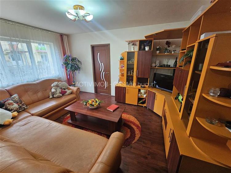 Resita, 2 Cam. Mobilat+Utilat, Micro 2 - 21