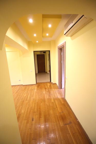 Apartament spatios langa Ghencea Business Center