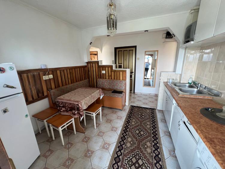 VÂND APARTAMENT 2 CAMERE DECOMANDAT et,3 – ZONA VASILE AARON