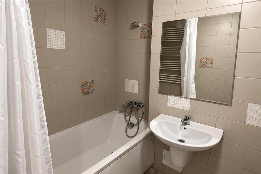 Apartament modern 2 camere curte si 3 parcari Selimbar