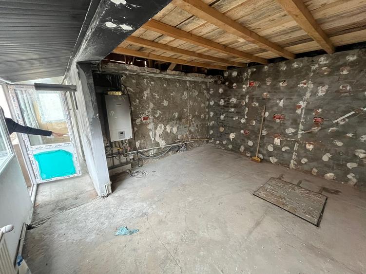Casa 4 camere – Chitila, aproape de Colosseum Mall