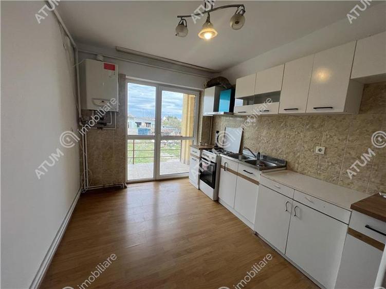 Apartament cu 3 camere si balcon la etajul 1 zona Trei Stejari Sibiu