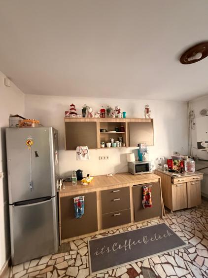 Lazu la sosea vila P E mansarda garaj curte termen lung pt firme muncitori