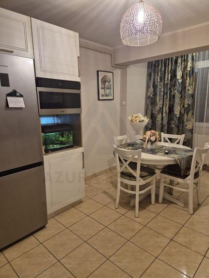 Apartament 3 camere 65 mp utili bucatarie inchisa pivnita Vasile Aaron