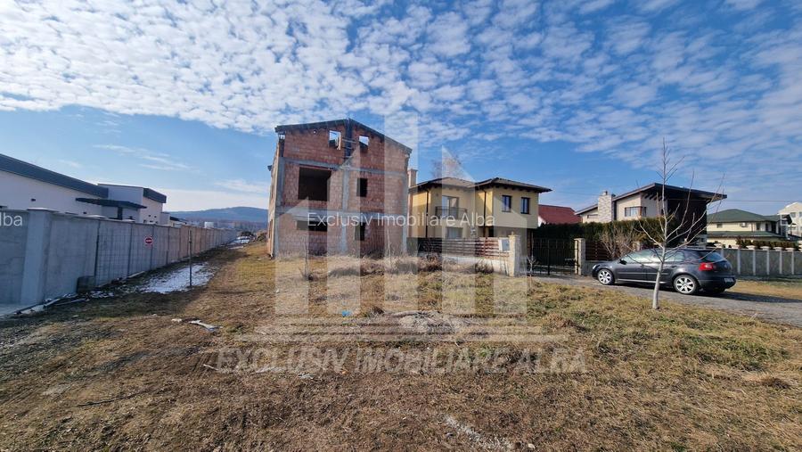 Casa individuala | La rosu | 260 mp | 583 mp teren | Cetate - 3