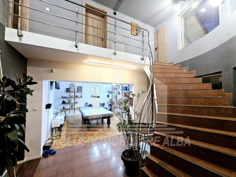 Casa individuala | De inchiriat | 250 mp | 6 camere | Cetate