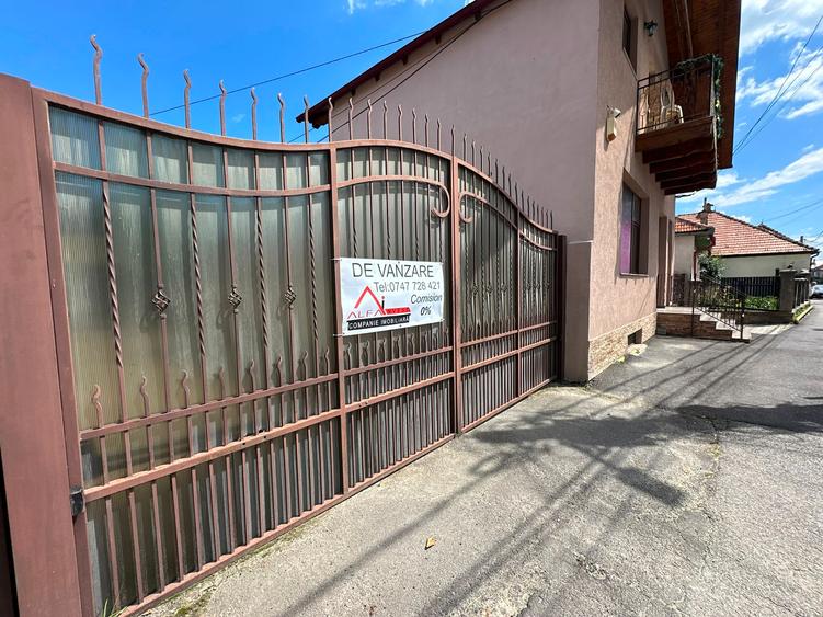 PROPRIETATE GENEROASĂ DE VÂNZARE ÎN ZĂRNEȘTI | 600 MP CONSTRUIȚI | TEREN 800 MP