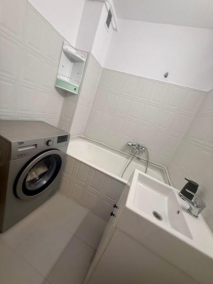 INVESTIȚIE, garsonierǎ 32 mp, renovatǎ recent, zona Mǎrǎsti, str Ciocârliei