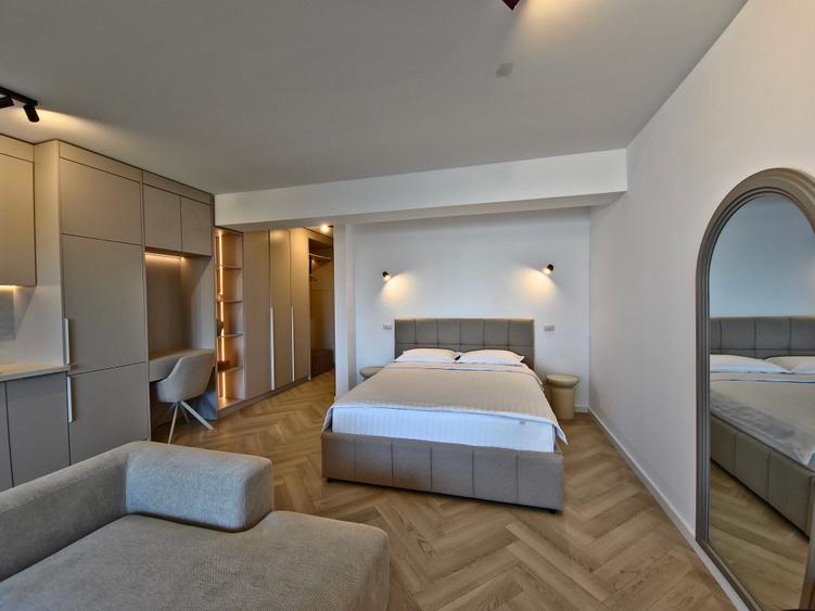 Prima închiriere Studio lux vedere lac parcare subterană Mamaia