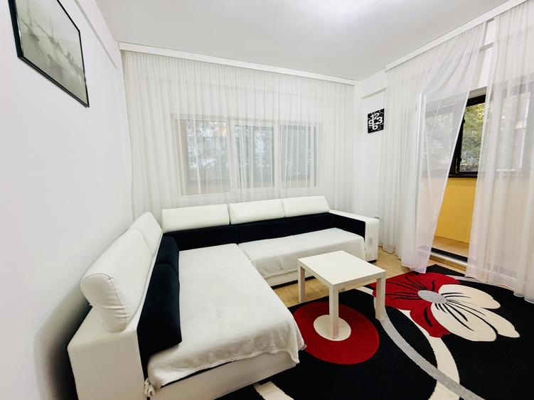 Apartament 2 camere decomandat intrare Str Rezervelor mobilat și utilat complet