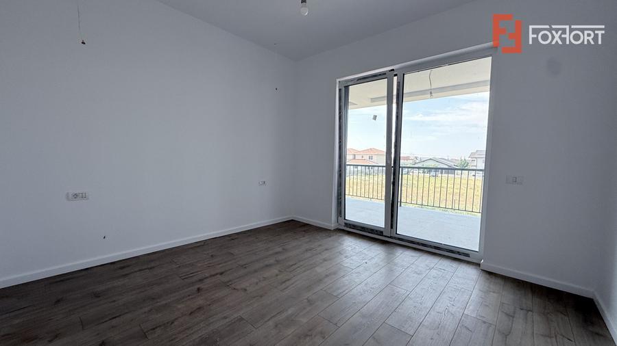 Comision 0% Apartament de vanzare, 3 camere + terasa de 15,62 mp Mosnita