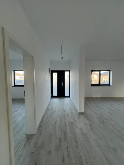Sag - Casa individuala cu 3 dormitoare in zona Manastirii