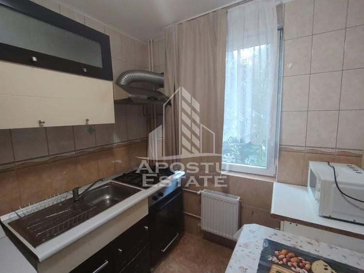 Apartament cu 3 camere de închiriat - Zona Ultra Centrala Timisoara
