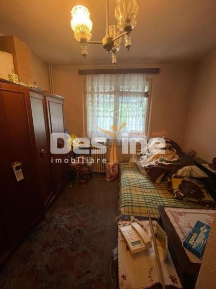 APARTAMENTt 3 CAMERE DE VANZARE - Parter -GIULESTI