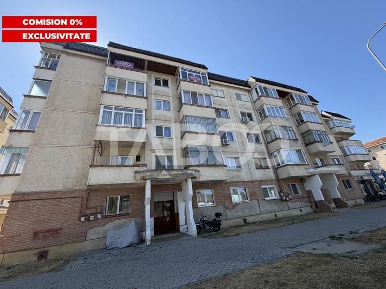 Apartament decomandat 2 camere 2 balcoane 54 mpu zona Tabacari