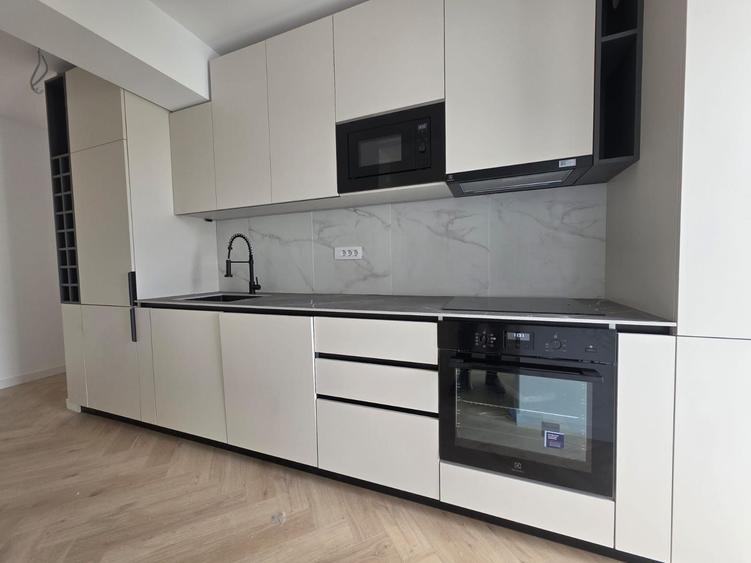 Apartament 4 camere de de vanzare Iancu Nicolae, Padurea Baneasa