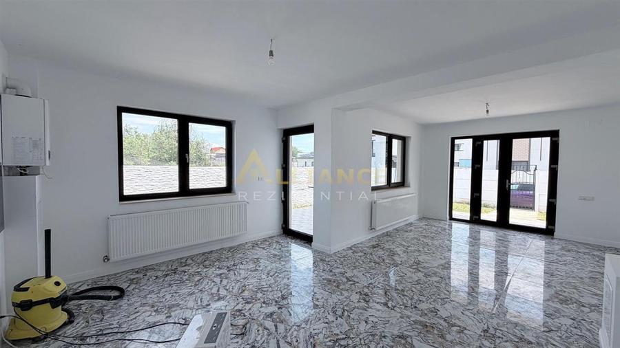 Casa Individuala - 4 camere - 2 bai - 350mp teren