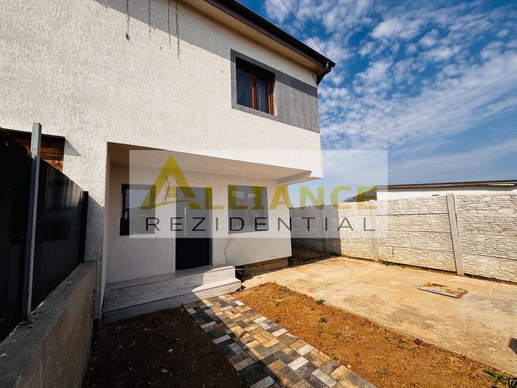 Duplex complet mobilat – 3 camere, 2 băi și curte proprie