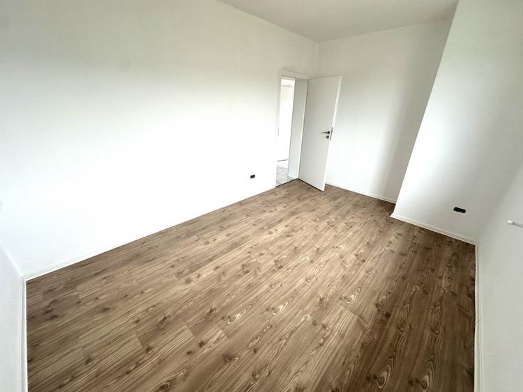 Casa NOUA 3 Camere 2 Bai Terasa 20 mp Teren 500 mp FInisata Cheie