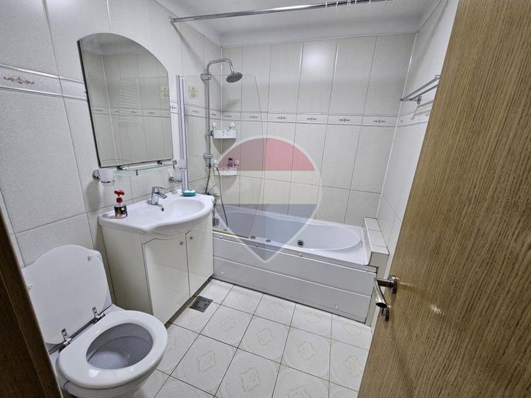 Închiriere apartament 3 camere / Piata Muncii - Decebal