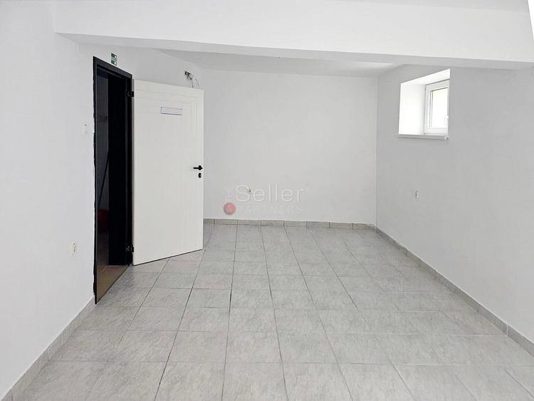 SPATIU COMERCIAL STRADAL - CENTRUL NOU - VIZIBILITATE MAXIMĂ