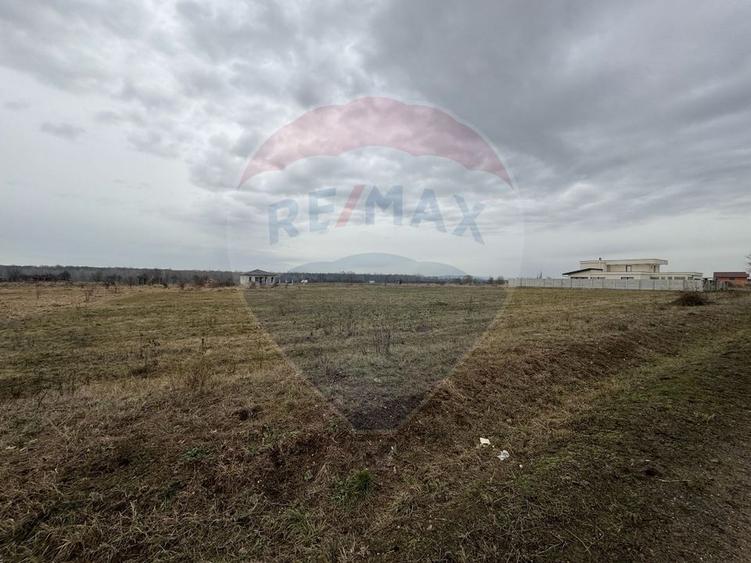 Teren intravilan Fantanele -750 mp