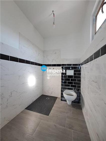 Mini-Hotel Modern cu Piscină și Spațiu Comercial – Ideal Investi&