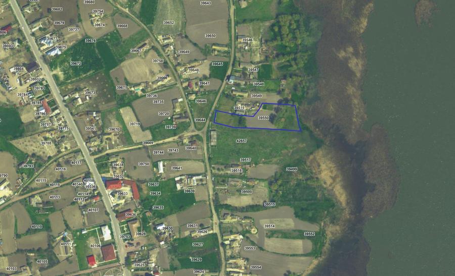 Teren intravilan 4367 mp – Salcioara – deschidere la lac