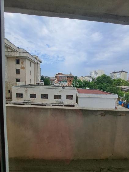  Apartament 3 camere de vânzare – Târgoviște, Micro 11 (în spatele Tribunalului  - 10