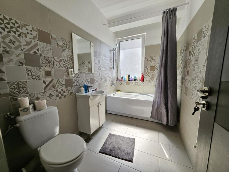 Apartament 3 camere cu parcare subterana, zona Iulius Mall
