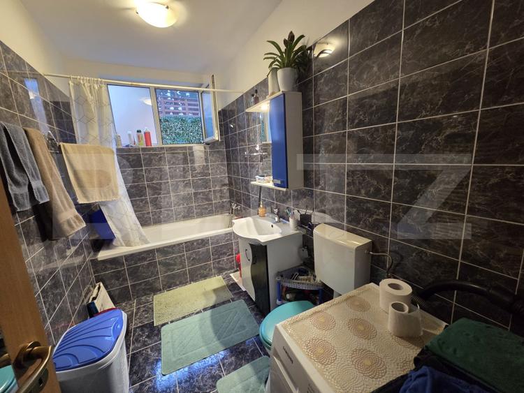 Apartament, decomandat, parcare, sud, Zona Eroilor !