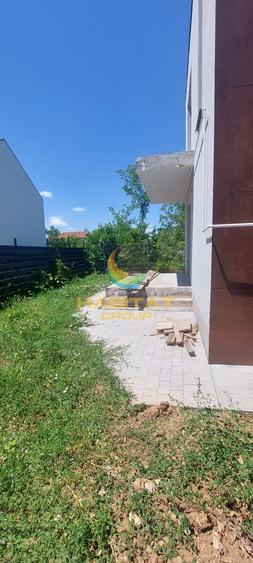 Vila individuala 3 camere- teren 200mp