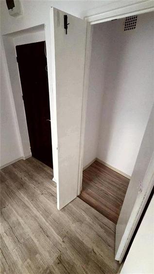 Apartament 2 camere, renovat complet, centrala proprie. Zona Sacele