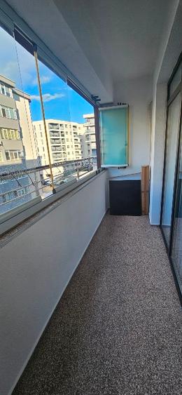 Apartament 3 camere | 80 mp | Parcare | Bloc 2015 | Zona 9 Mai, Ploiești
