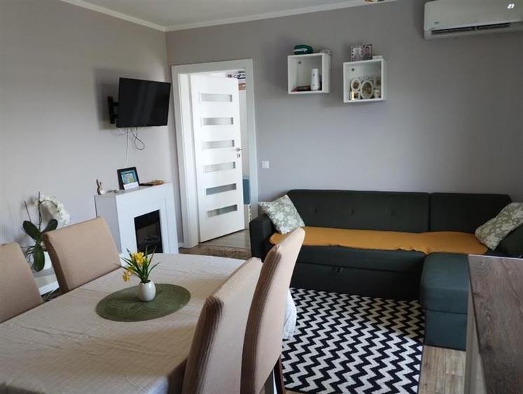 Vanzare apartament 3 camere cu terasa de 35 mp, bloc nou zona Campus Universitar