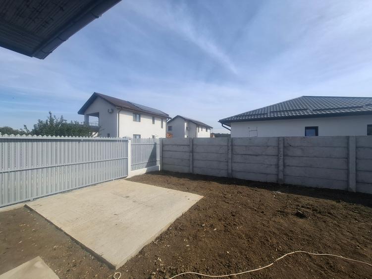 Casa 3 camere/Țegheș/ Individuala la Cheie