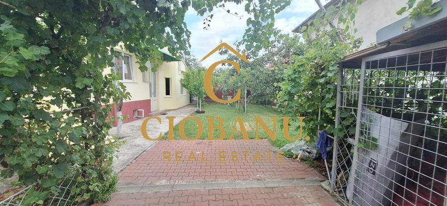 Casa +1.800 mp teren intravilan de vanzare zona Popoveni