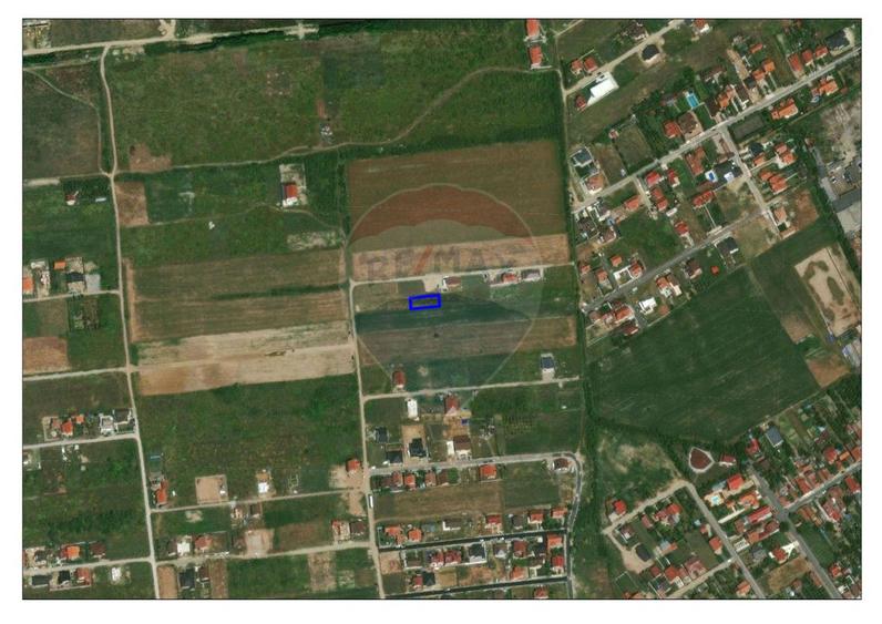 De vânzare Teren intravilan Sânmartin pretabil servicii, comercial