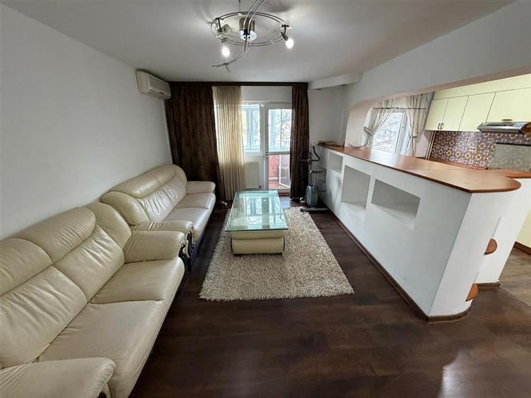 Apartament 3 camere, etaj 2, 75mp, zona Centrala , mobilat si utilat