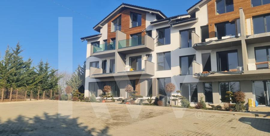 Apartament 3 camere, două băi, curte 50 mp -Natura la tine acasă! Cristian-SiBiU