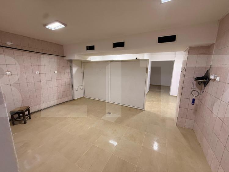 Spatiu comercial - zona Romarta