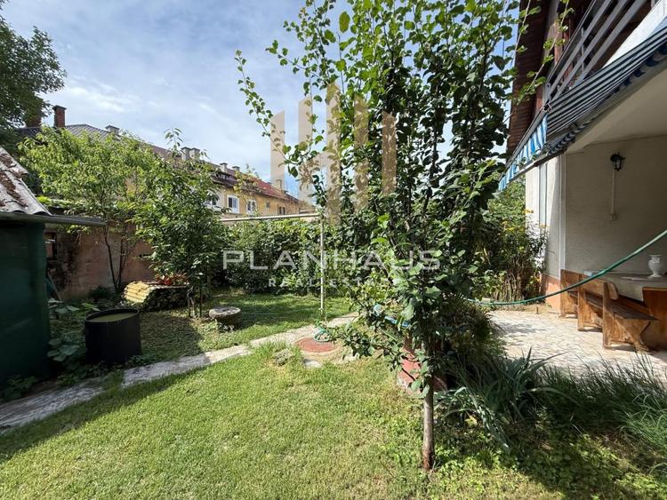 Apartament 3 camere cu teren, zona PARC/Hollosi Simon
