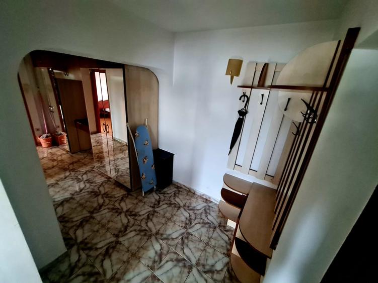 Apartament 3 camere DECOMANDAT, Nicolina 2, 74mp !!!