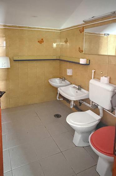 Casa de inchiriat cu teren 800 mp zona Mall VItan, ideal gradinita, after-school