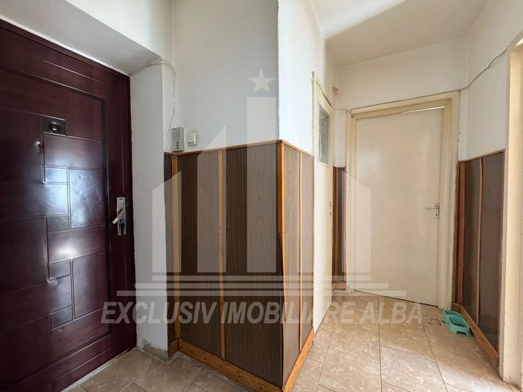 Apartament 3 camere | De vanzare | 55 mp | Etaj 1 | Cetate