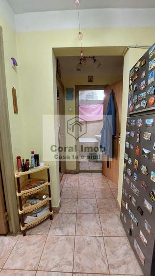 Vanzare apartament 2 camere COLENTINA/DOAMNA GHICA